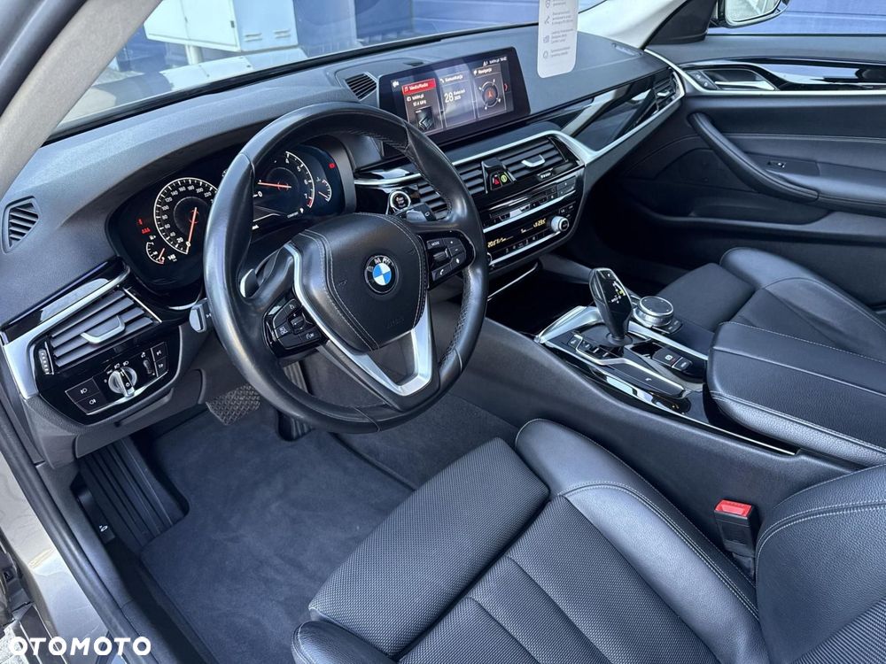 BMW Seria 5 530i xDrive Sport - 5