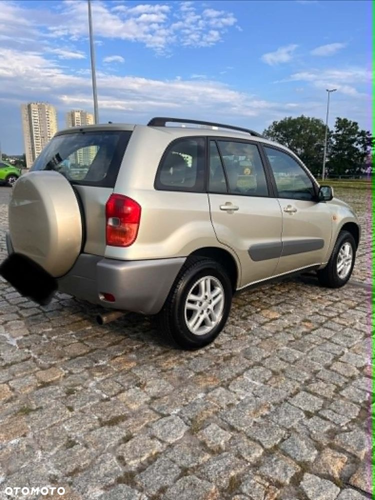 Toyota RAV4 - 2