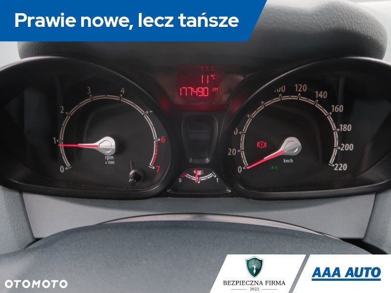 Ford Fiesta - 12
