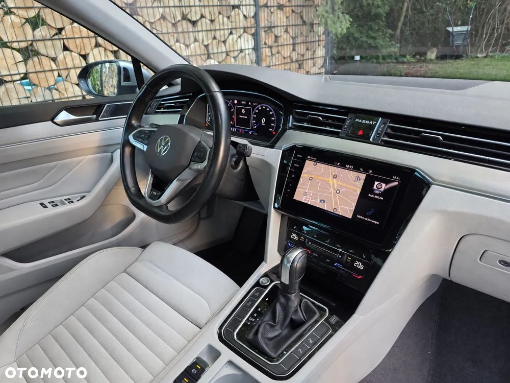 Volkswagen Passat 2.0 TSI Elegance DSG - 9