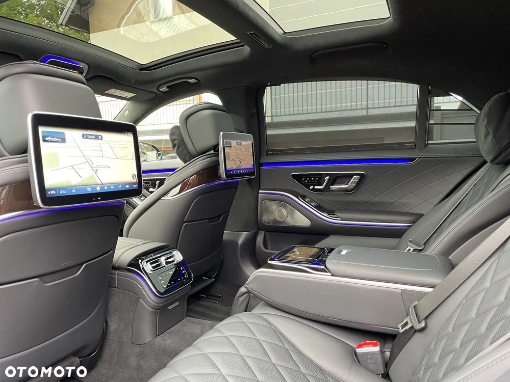 Mercedes-Benz Klasa S 500 4Matic L 9G-TRONIC - 27
