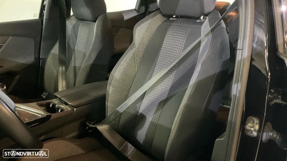 Peugeot 3008 1.2 PureTech Active - 8