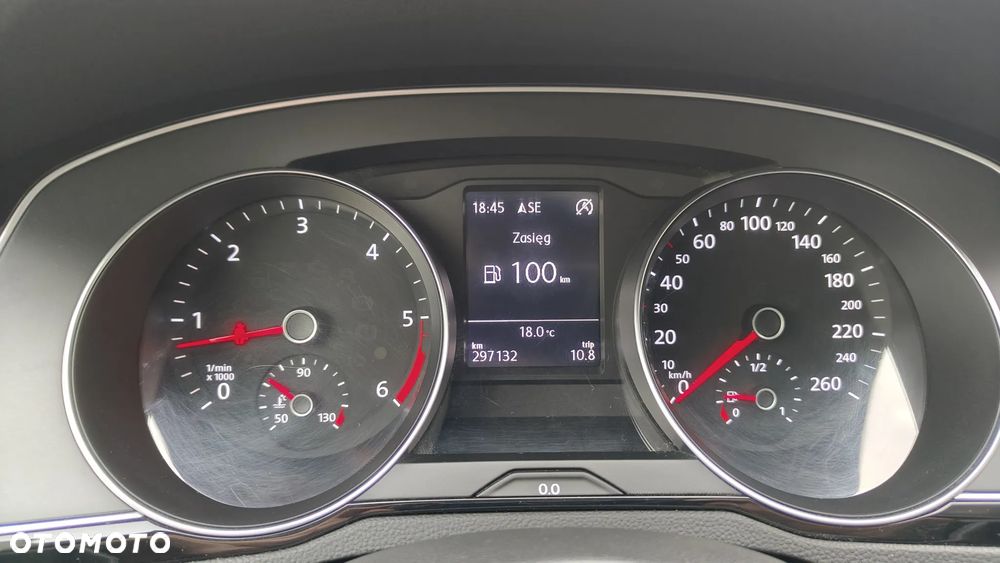 Volkswagen Passat 1.6 TDI (BlueMotion Technology) DSG Comfortline - 10