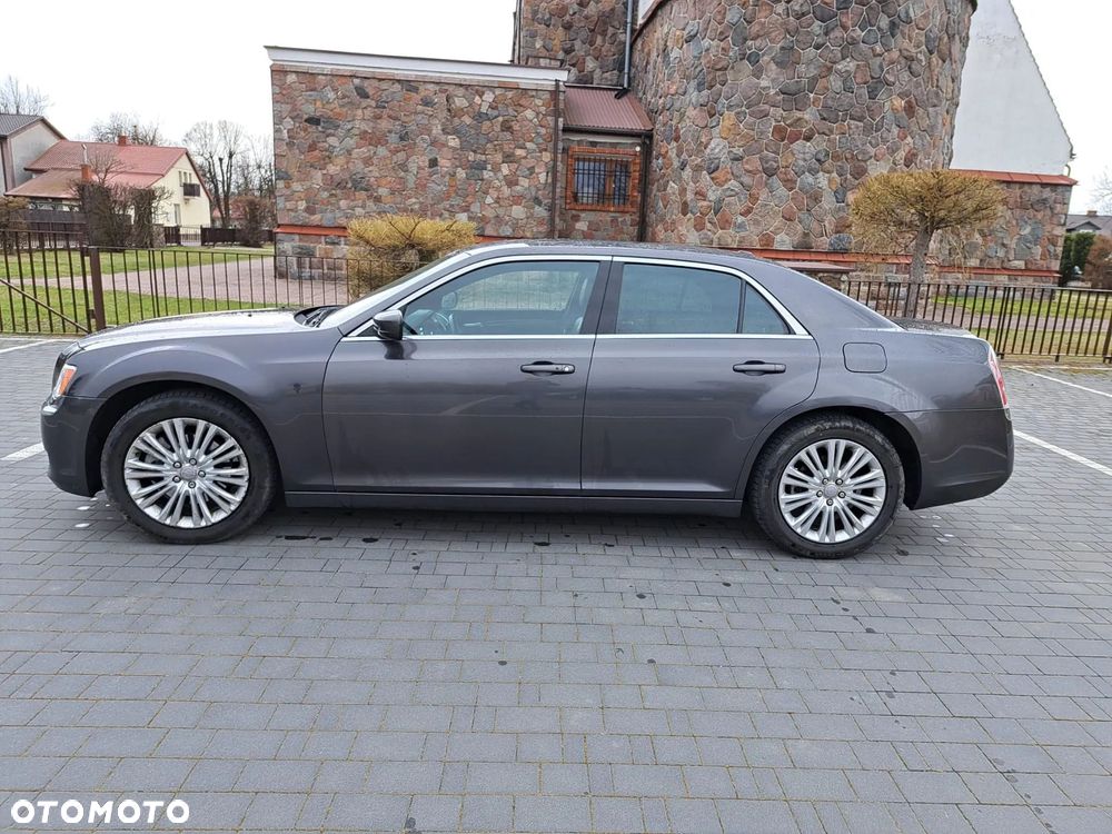 Chrysler 300 2013 photo 4