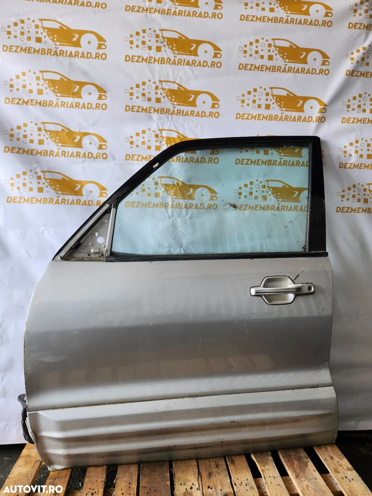 Usa Portiera Stanga Fata Mitsubishi Pajero MK3 An 2002-2003-2004-2005-2006-2007- Dezmembrari Arad - 2