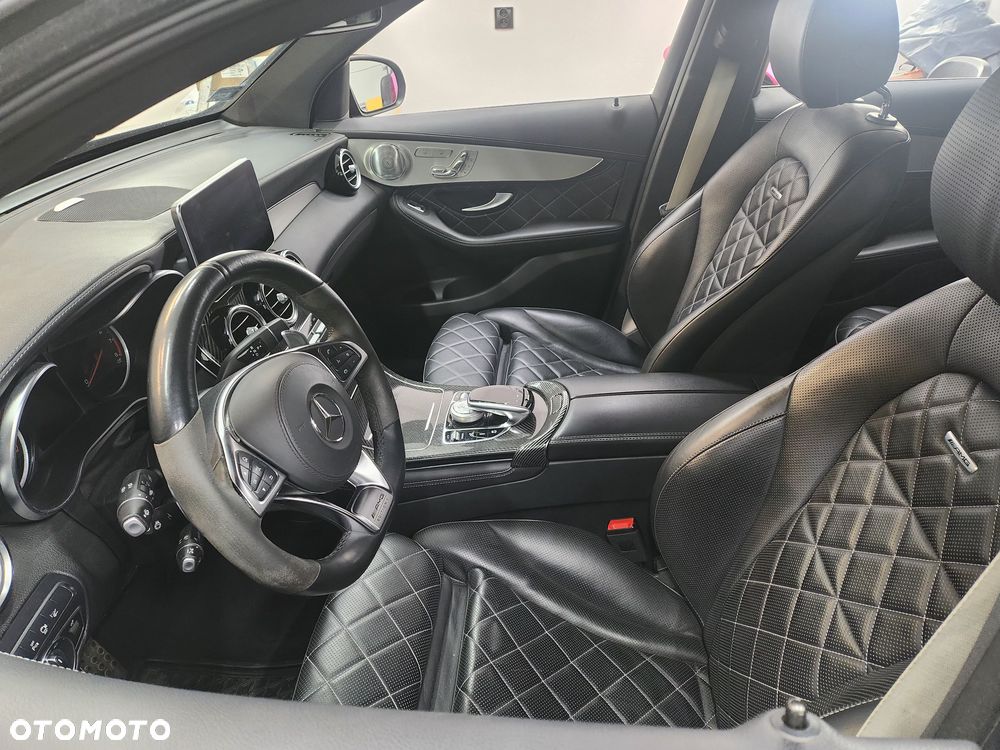 Mercedes-Benz GLC AMG 63 S 4Matic+ AMG Speedshift MCT Edition 1 - 32