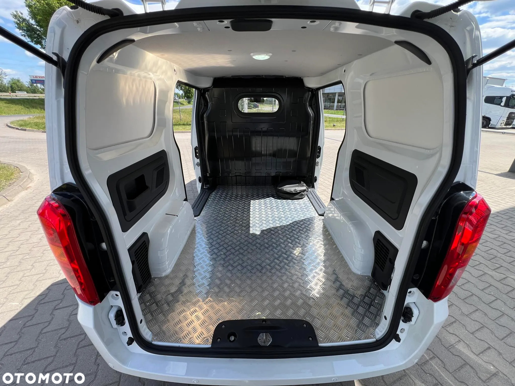 BYD ETP3 - 5