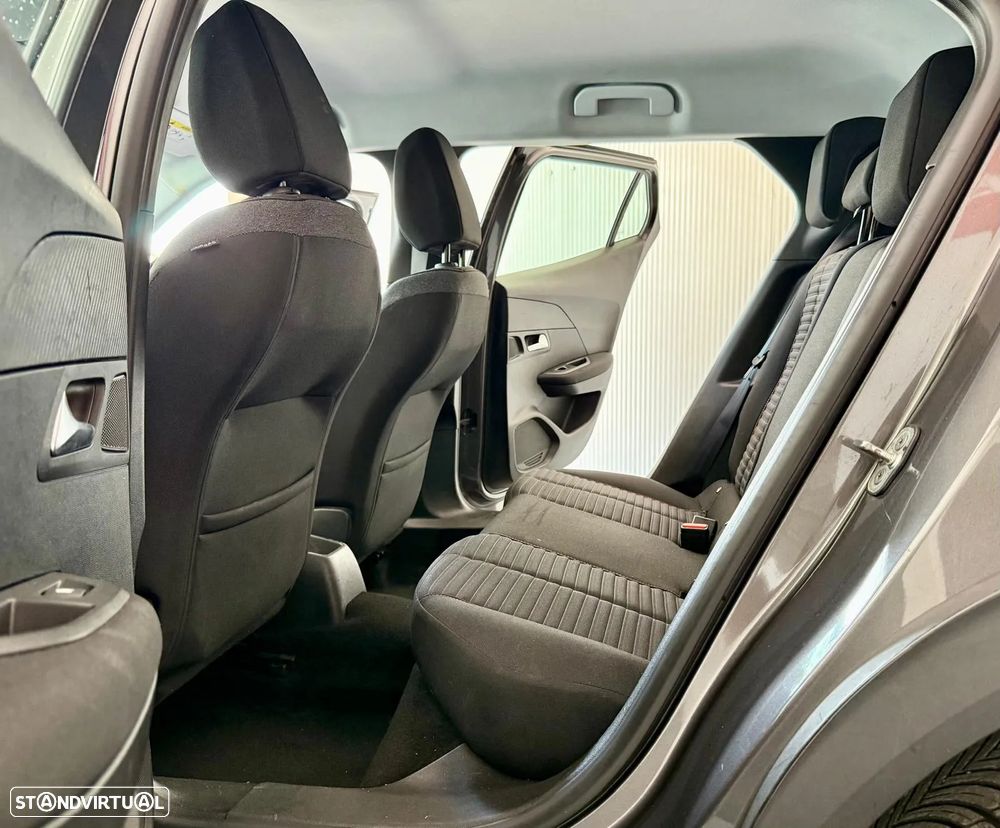 Peugeot 2008 - 11