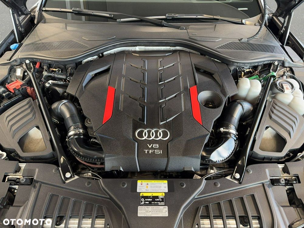 Audi S8 - 13