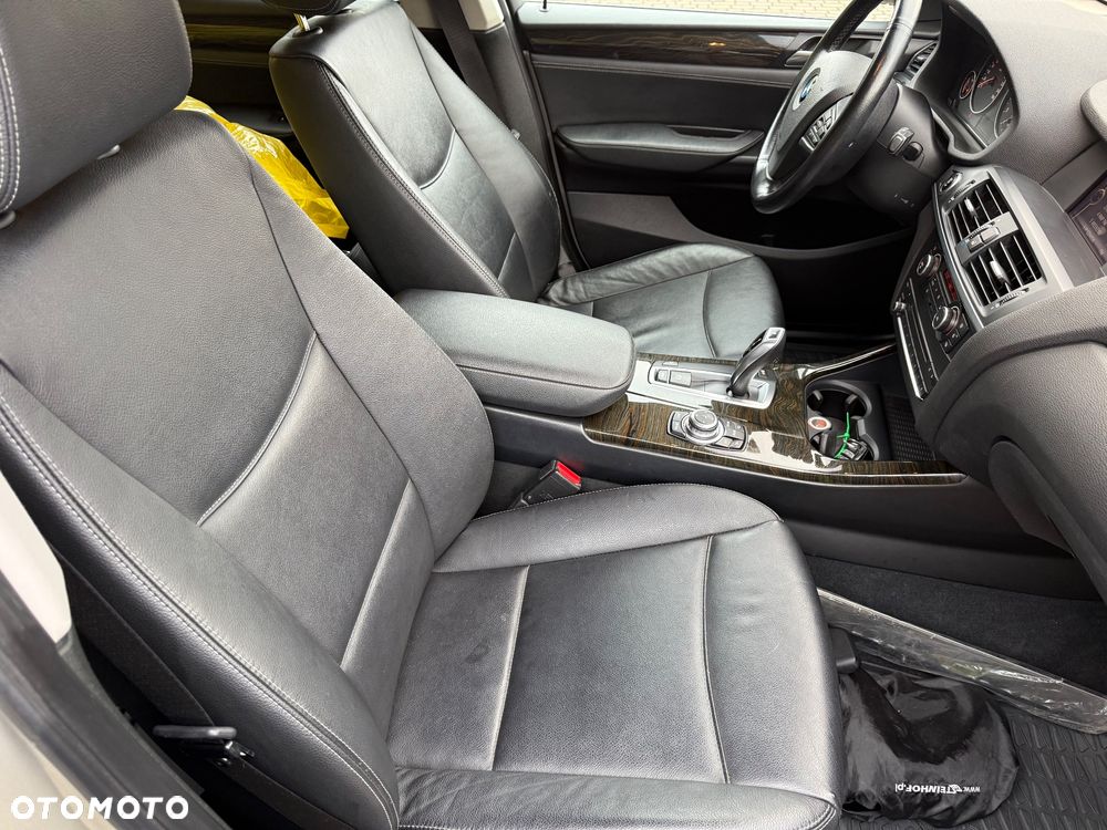 BMW X3 xDrive20i Advantage - 18