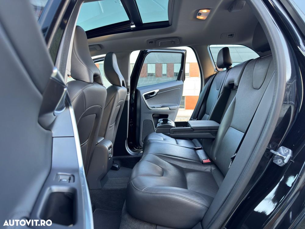 Volvo XC 60 D4 Geartronic Summum - 30