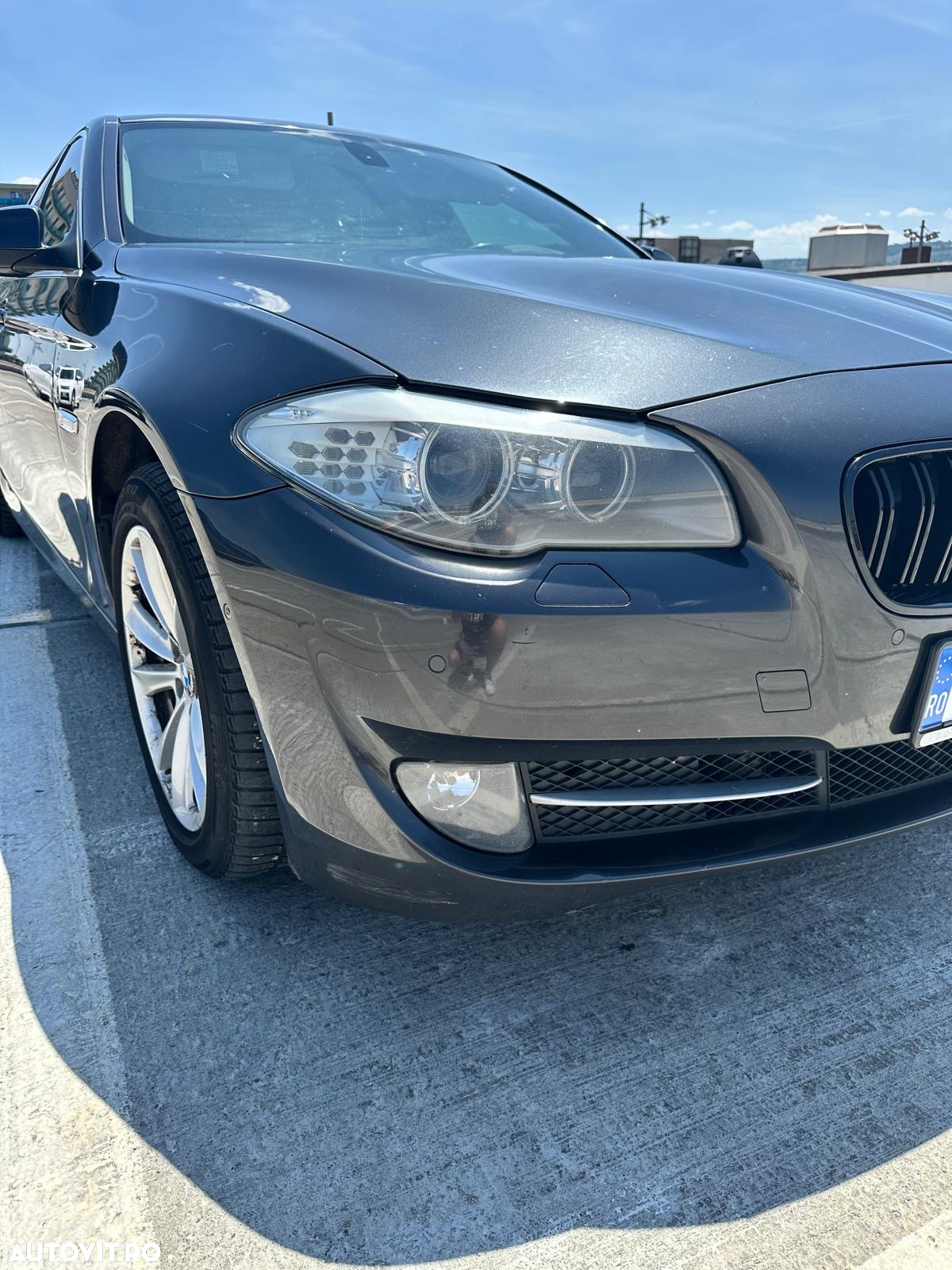 BMW Seria 5 525d xDrive - 8