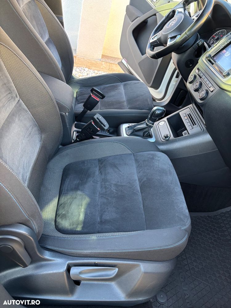 Volkswagen Tiguan 2.0 TDI DPF DSG 4Mot Comfortline - 12