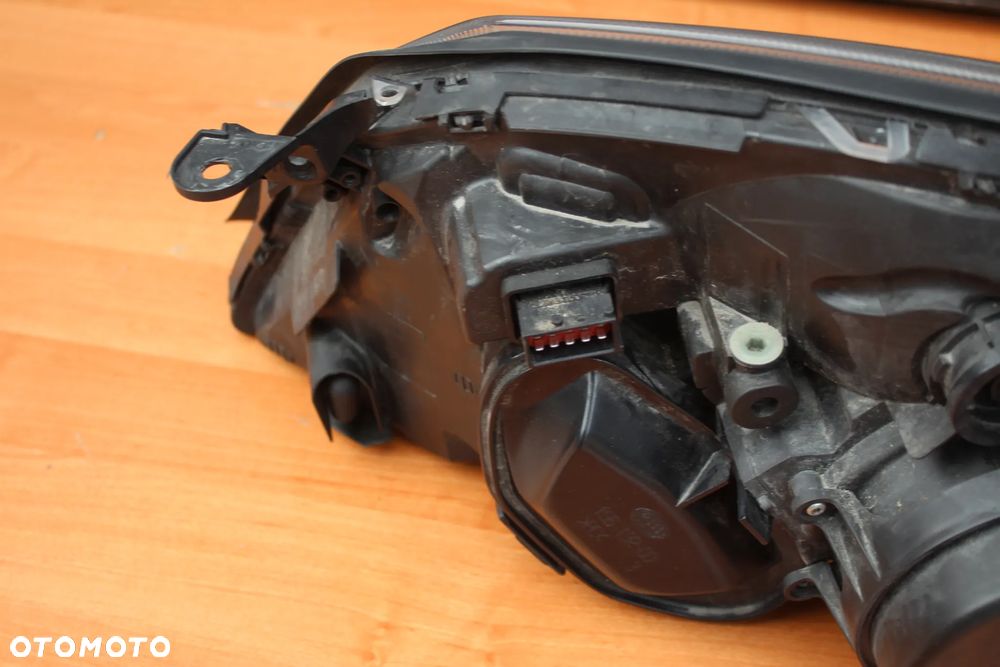 LAMPA PRAWA PRZEDNIA OPEL VECTRA C SIGNUM PRZED LIFTEM XENON CIEMNA EUROPA - 11