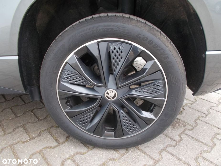Skoda Karoq 2.0 TDI SCR 4x4 Sportline DSG - 14