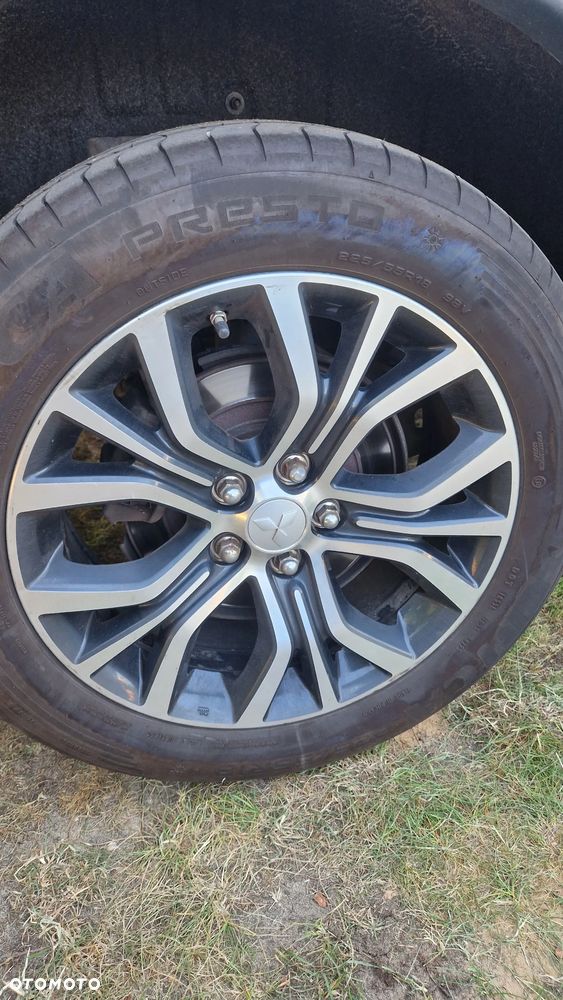 Mitsubishi Outlander 2.2 DID Intense + 4WD - 5