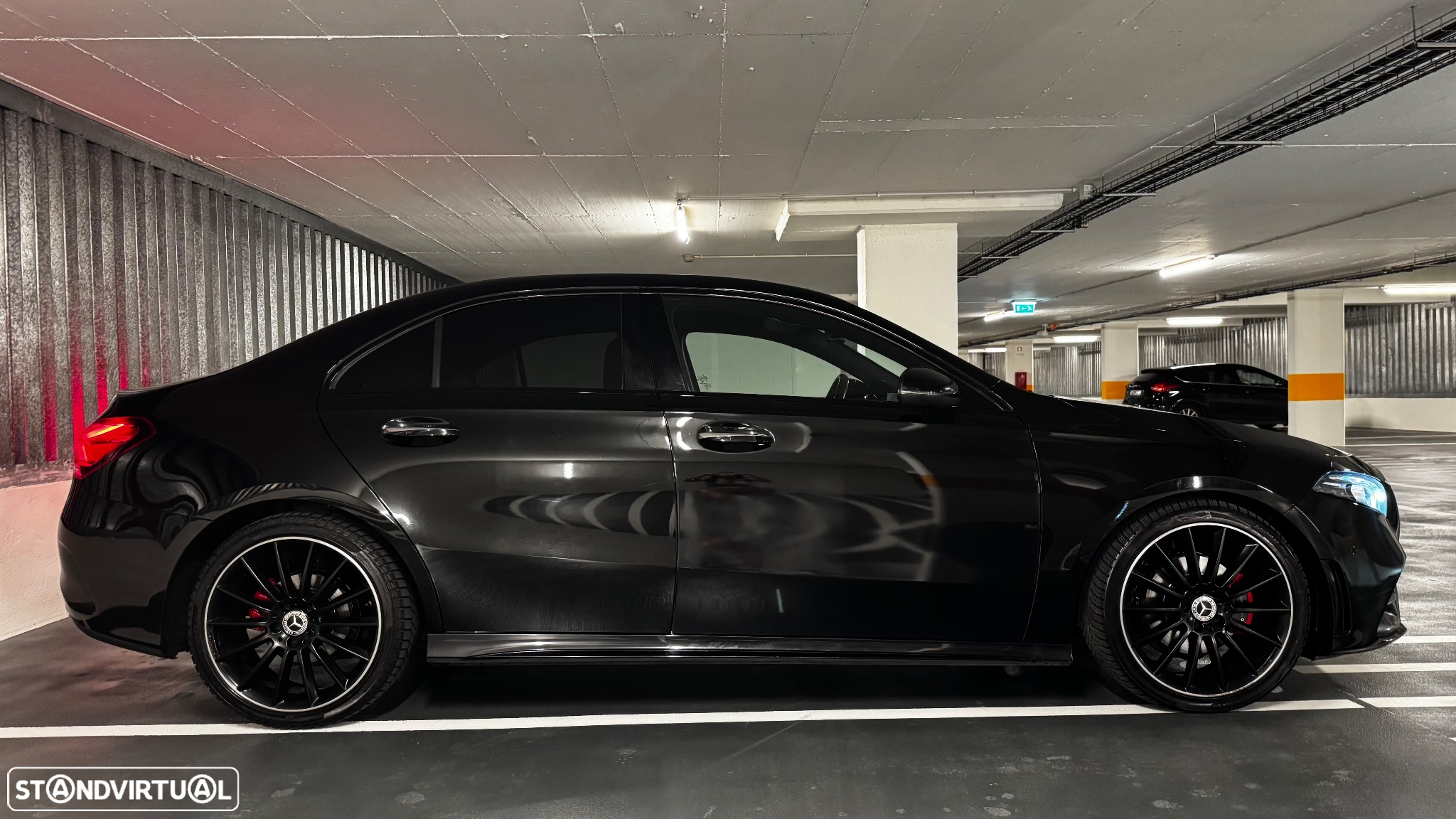 Mercedes-Benz A 180 Limousine d 7G-DCT AMG Line - 5