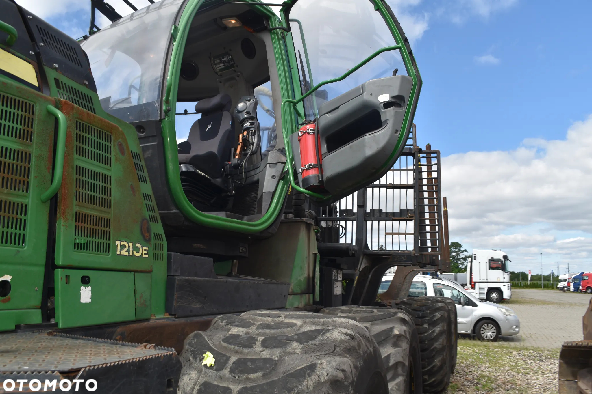 John Deere 1210E - 14