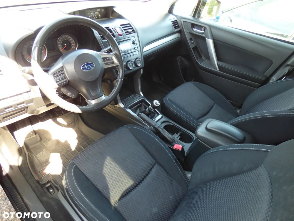 Subaru Forester 2.0D Exclusive - 11