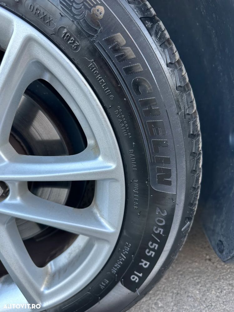 Ford Focus 1.0 EcoBoost Trend - 16