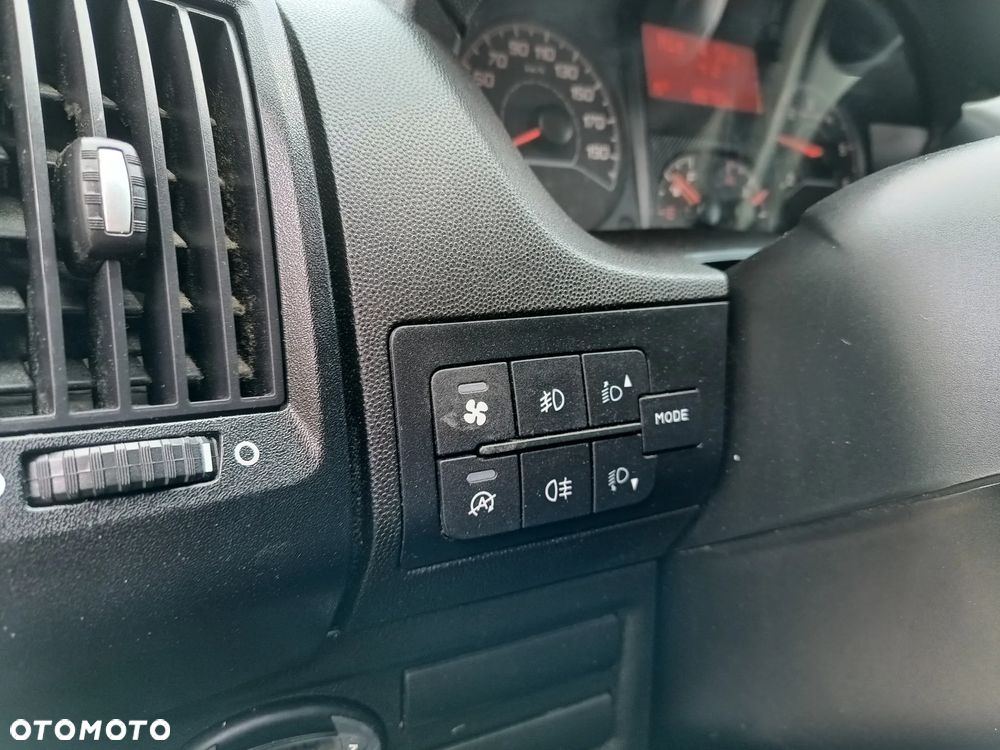 Peugeot Boxer 2.0 diesel 163kM, manual, końcówka 2016roku, WEBASTO, HAK, UDOKUMENTOWANY NIEWIELKI PRZEBIEG! 100% ORGINALNY LAKIER! AUTO SPRAWNE !! - 36