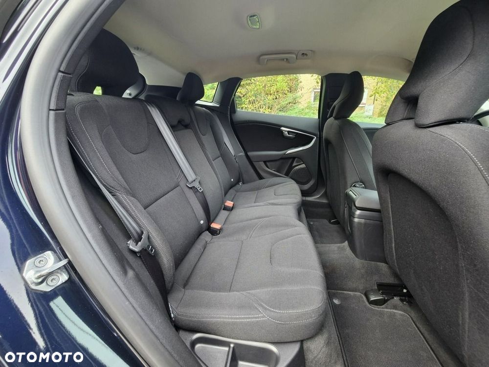 Volvo V40 T2 Drive-E Momentum - 14