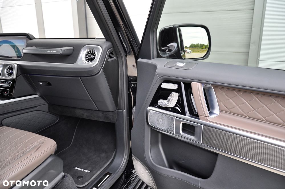 Mercedes-Benz Klasa G AMG 63 4x4 - 31