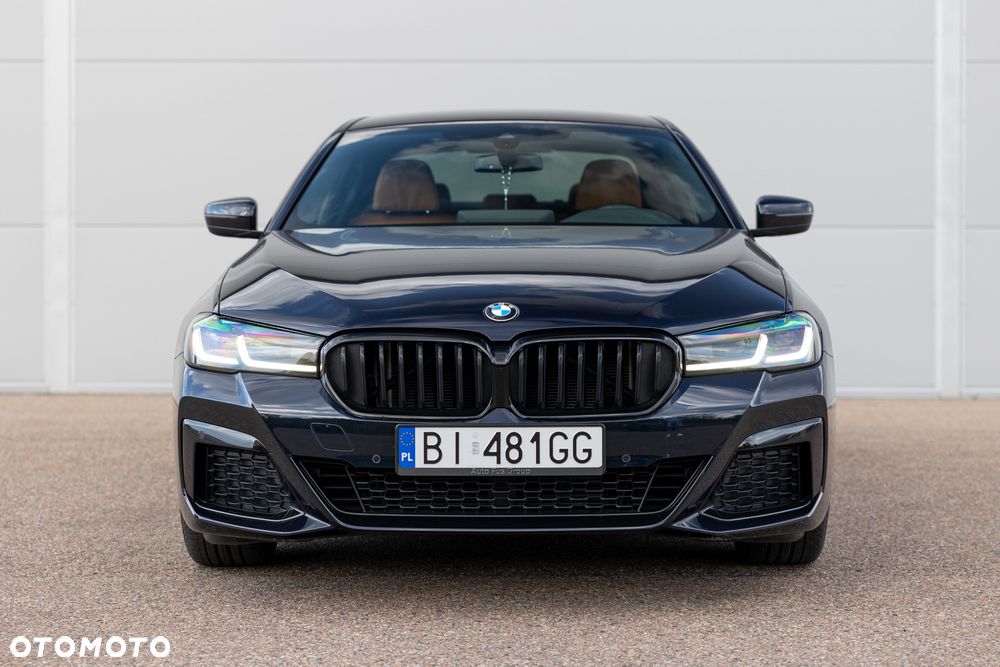 BMW Seria 5 520d xDrive MHEV M Sport sport - 2
