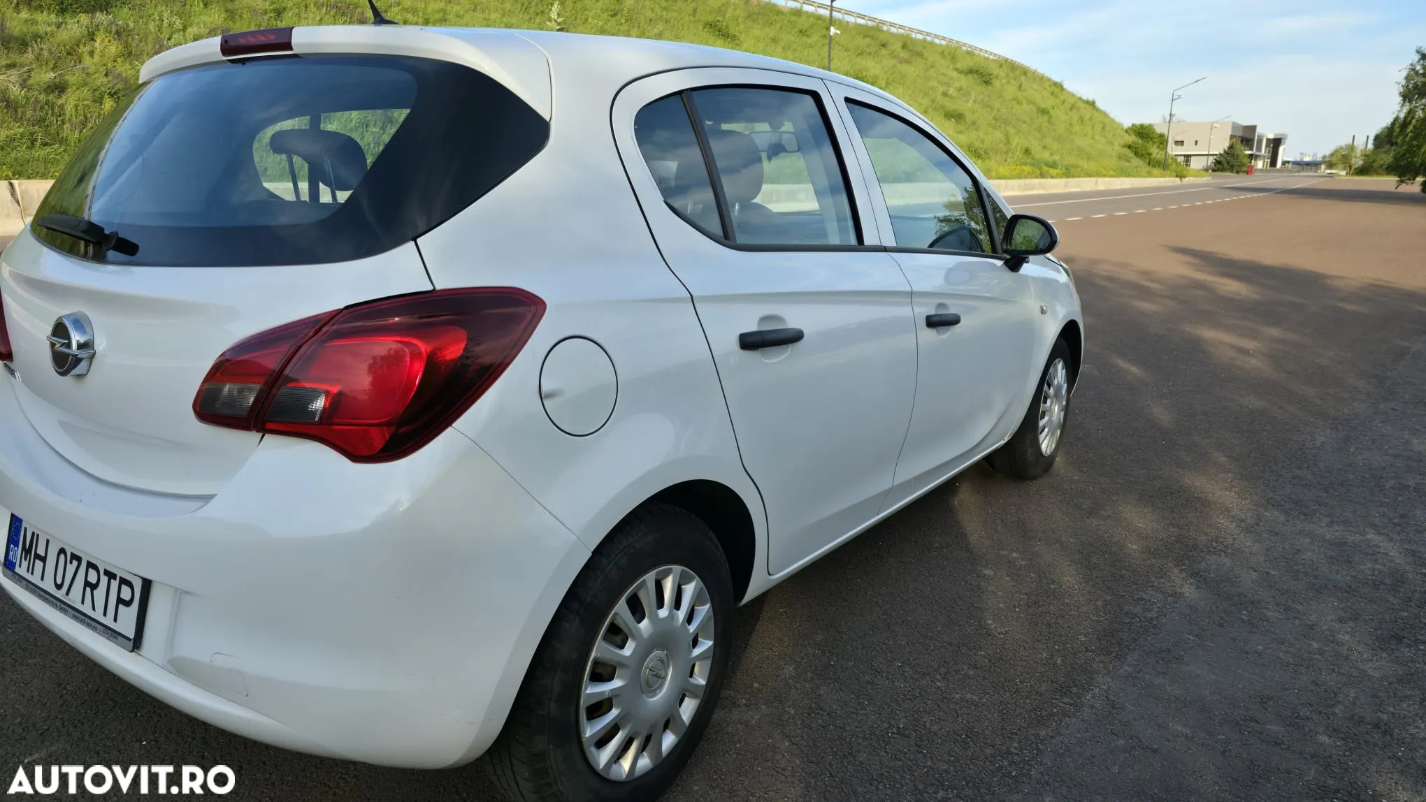 Opel Corsa 1.2 TWINPORT ECOTEC Enjoy - 5