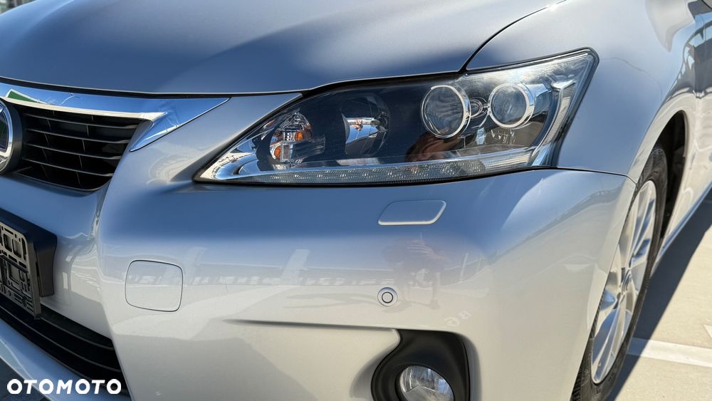 Lexus CT 200h Prestige - 24