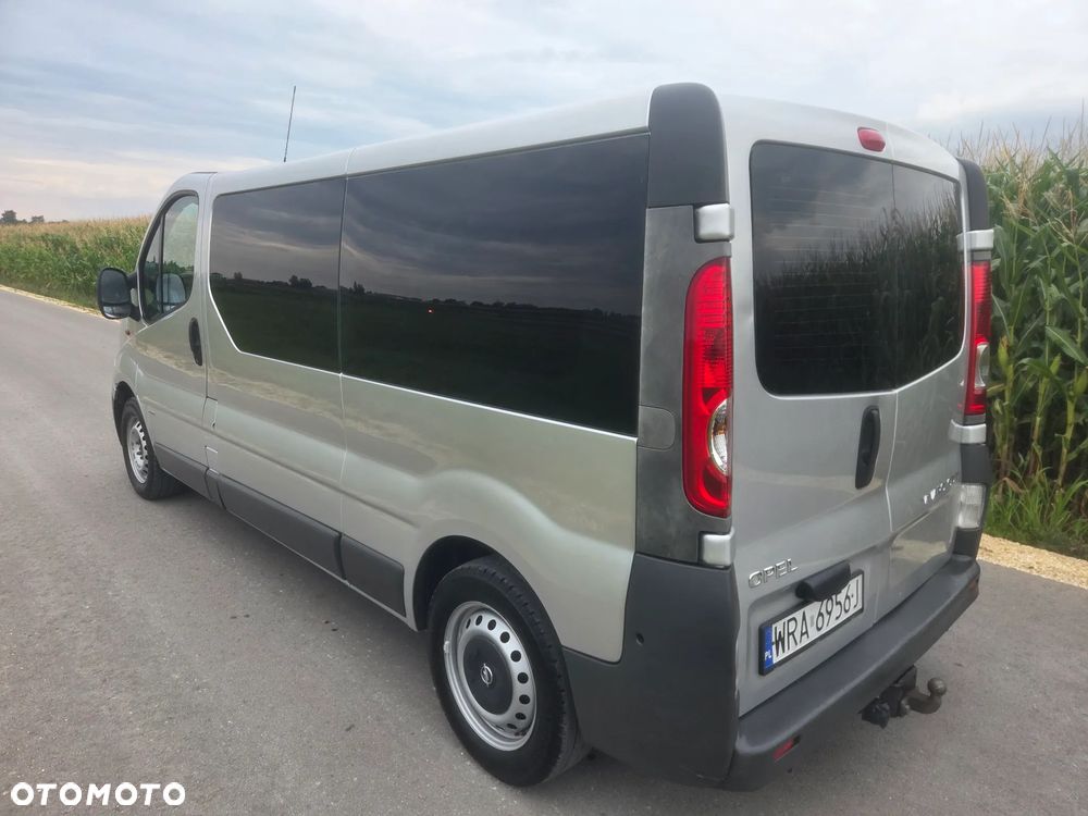 Opel Vivaro 2010 photo 5