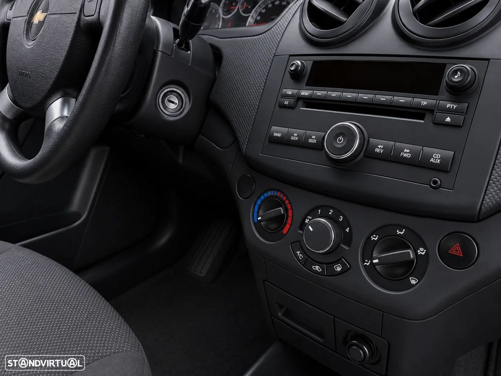 Chevrolet Aveo 1.2 LS - 10
