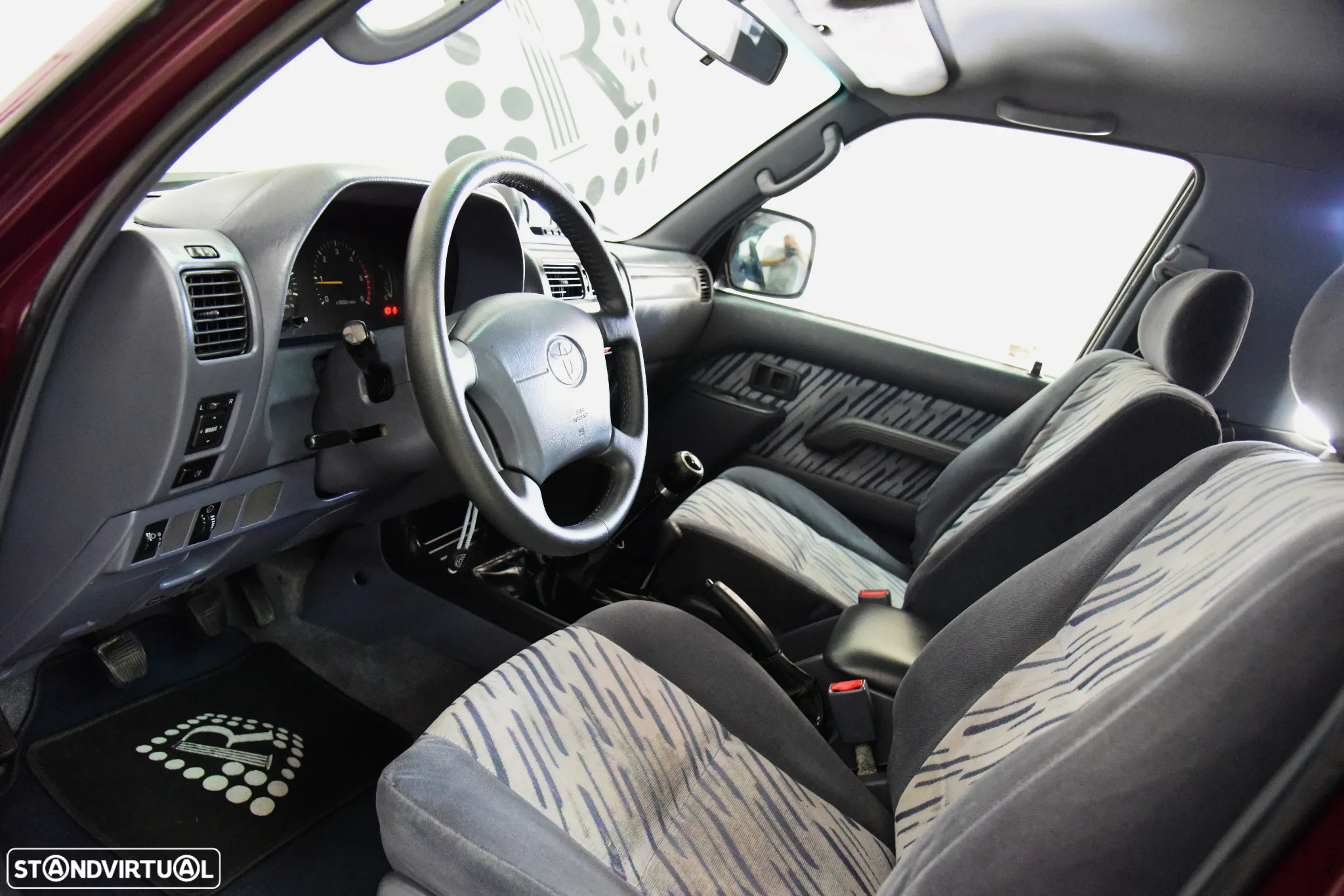 Toyota Land Cruiser 3.0 TD Pack 2 - 10