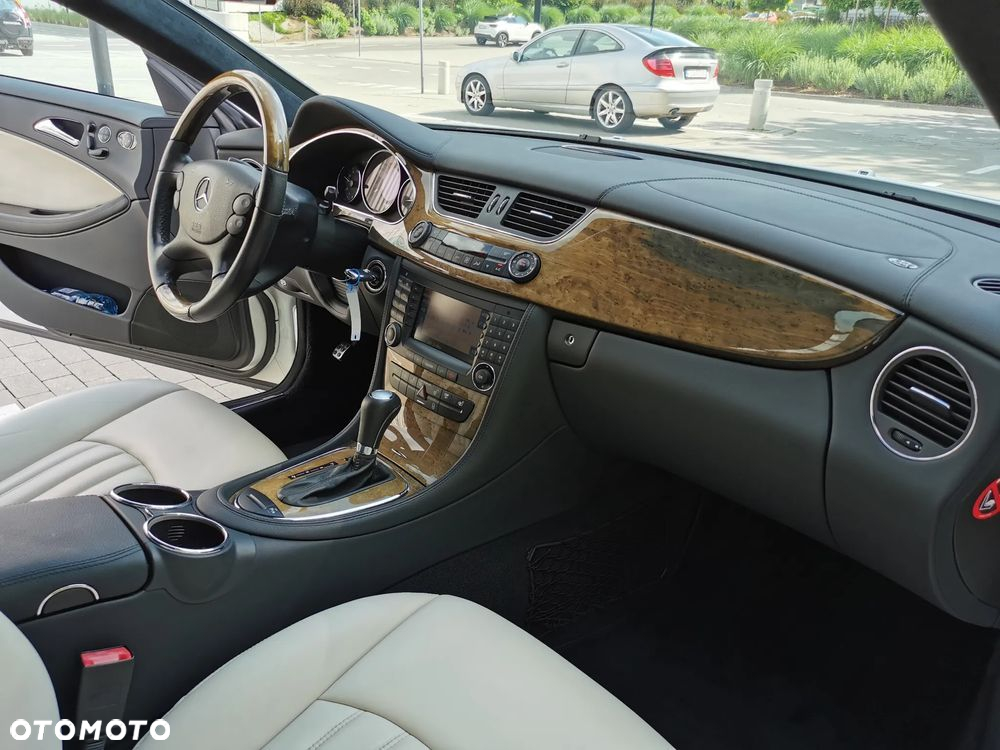 Mercedes-Benz CLS 350 7G-TRONIC - 27