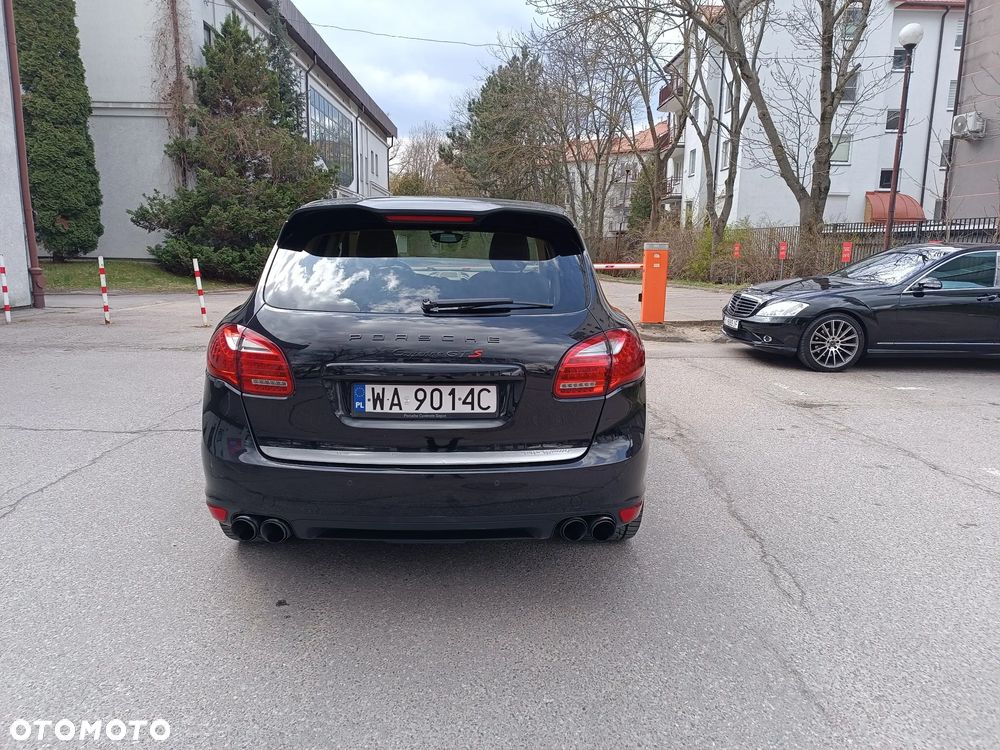 Porsche Cayenne - 18