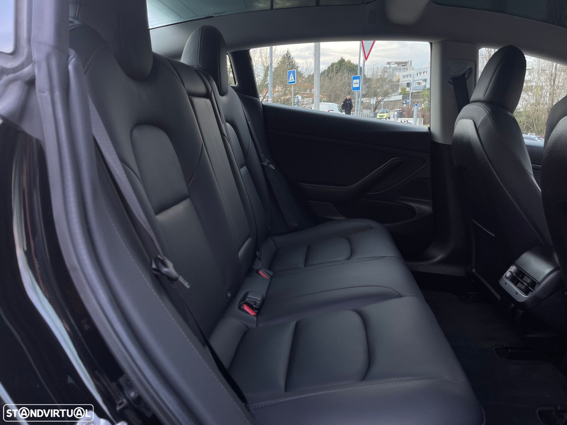Tesla Model 3 Standard Range Plus RWD - 42