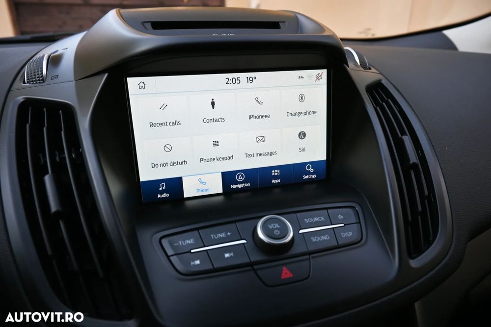 Ford Kuga 2.0 TDCi 4WD Powershift Titanium - 38