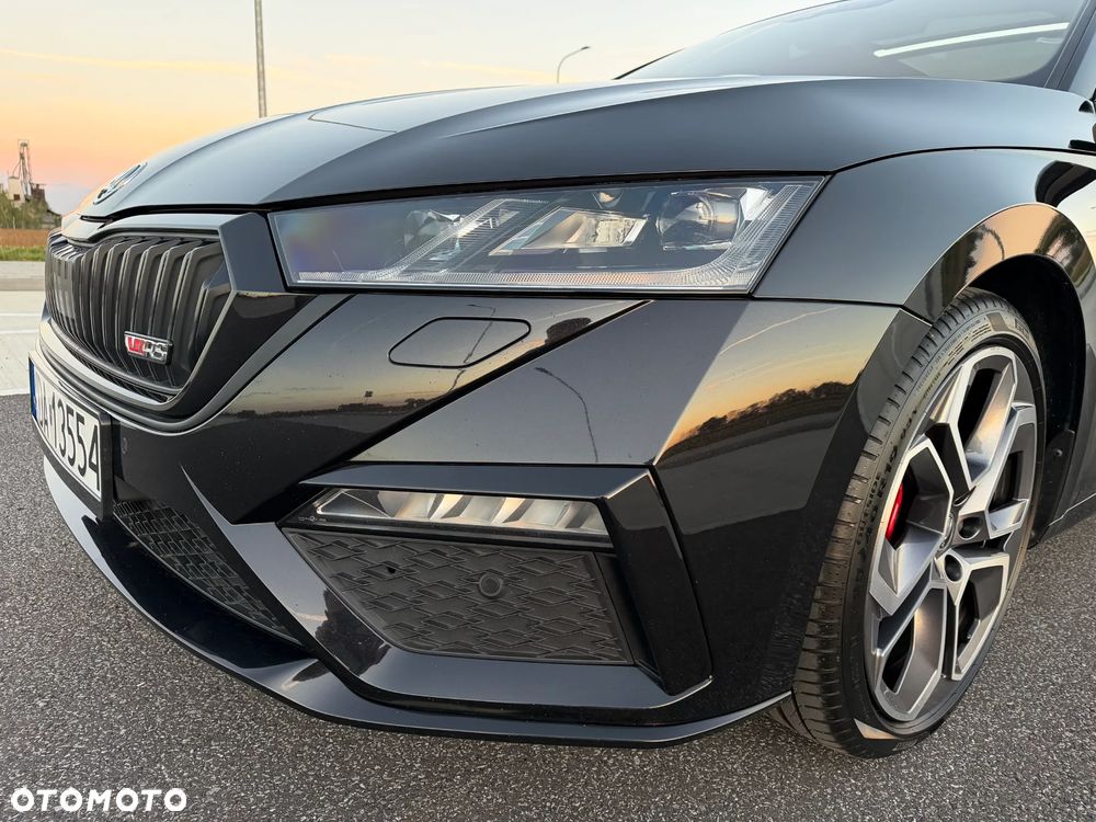 Skoda Octavia 2.0 TDI RS DSG - 9