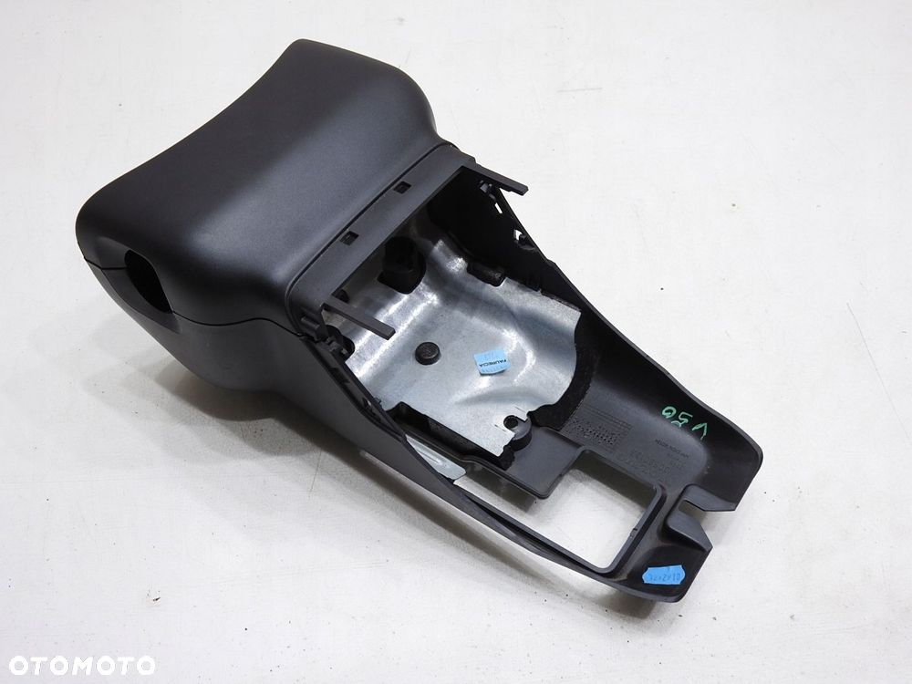 OBUDOWA KOLUMNY KIEROWNICZEJ VOLVO V50 LIFT - 4