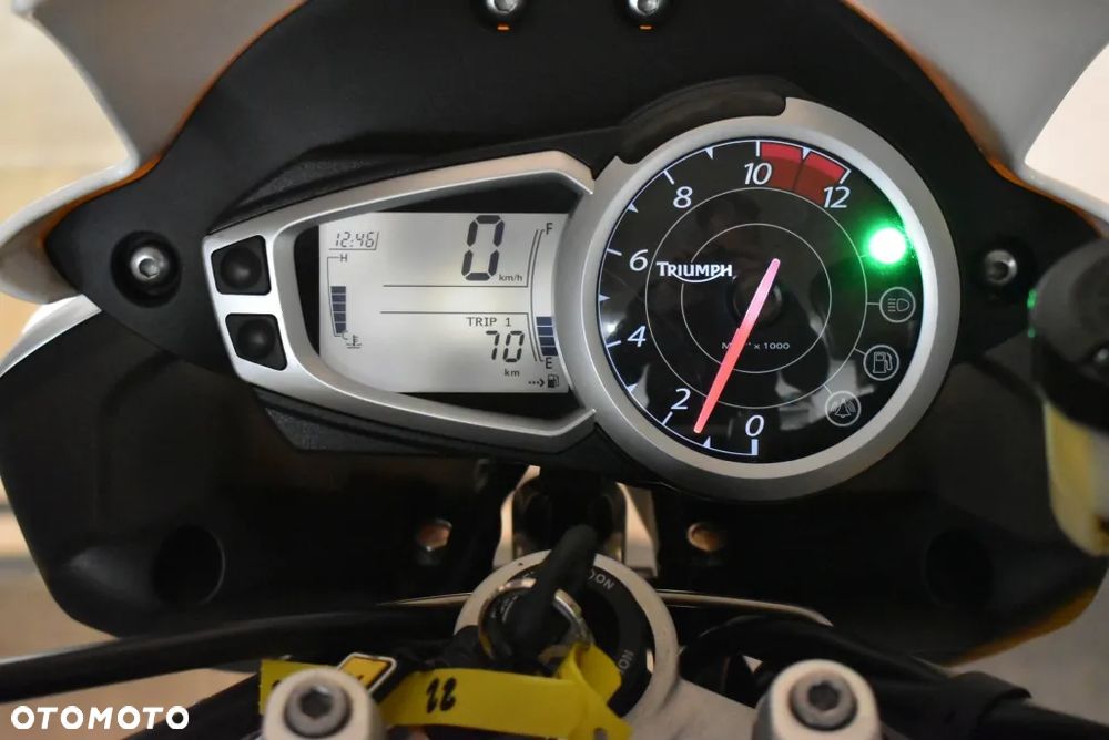 Triumph Speed Triple - 38