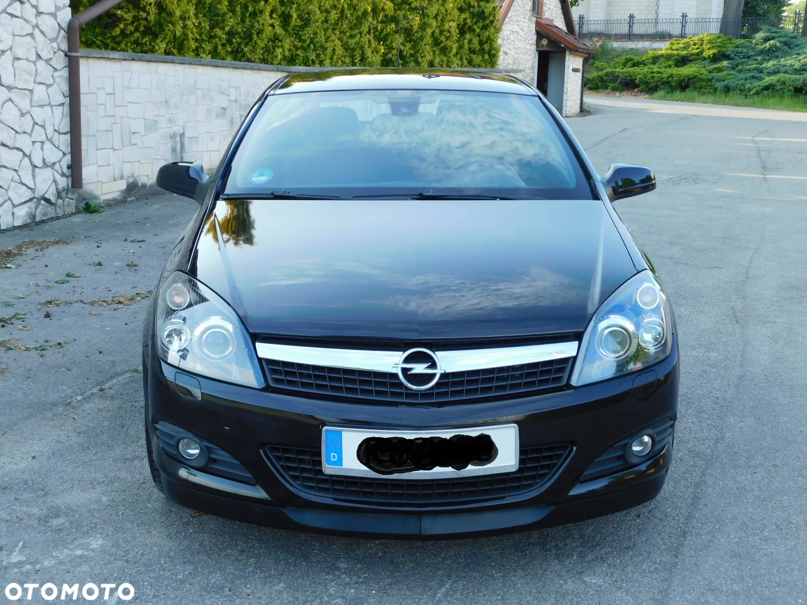 Opel Astra GTC 1.8 Cosmo - 2
