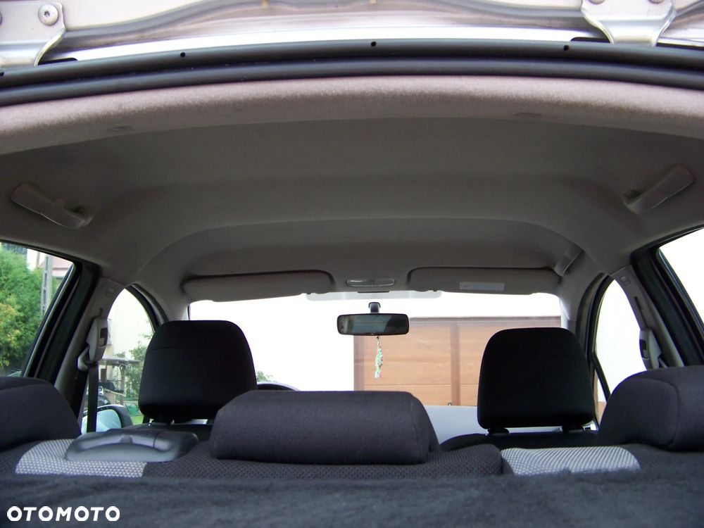 Peugeot 207 1.4 Trendy - 23