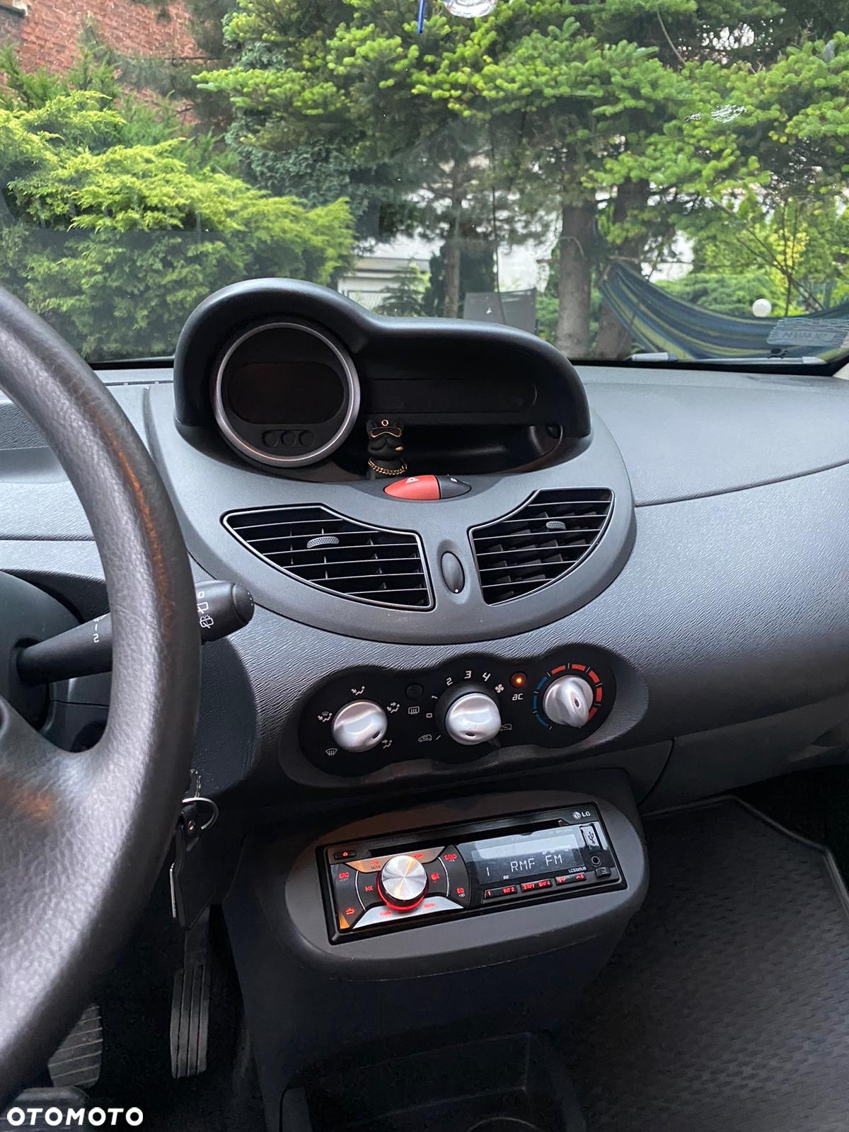 Renault Twingo 1.2 16V Wind Euro5 - 7