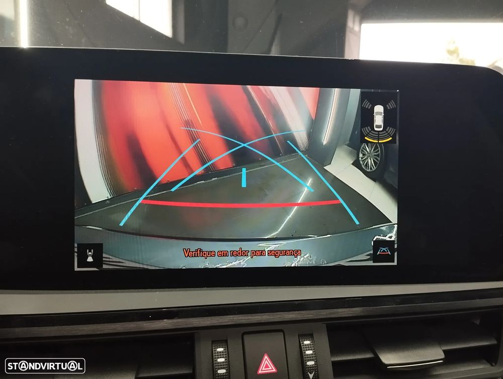 Lexus ES 300h F Sport - 28