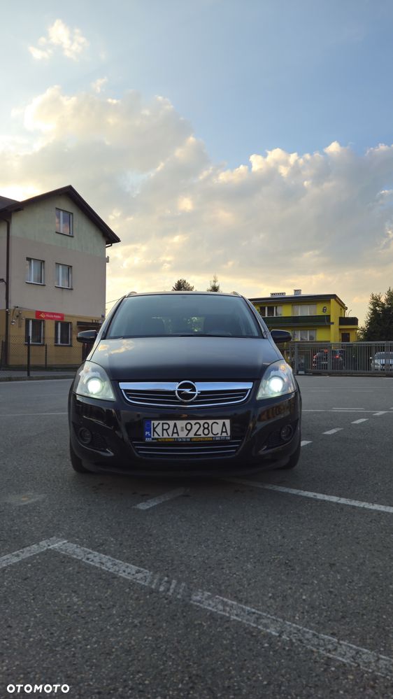 Opel Zafira 1.8 Innovation 110 Jahre - 16