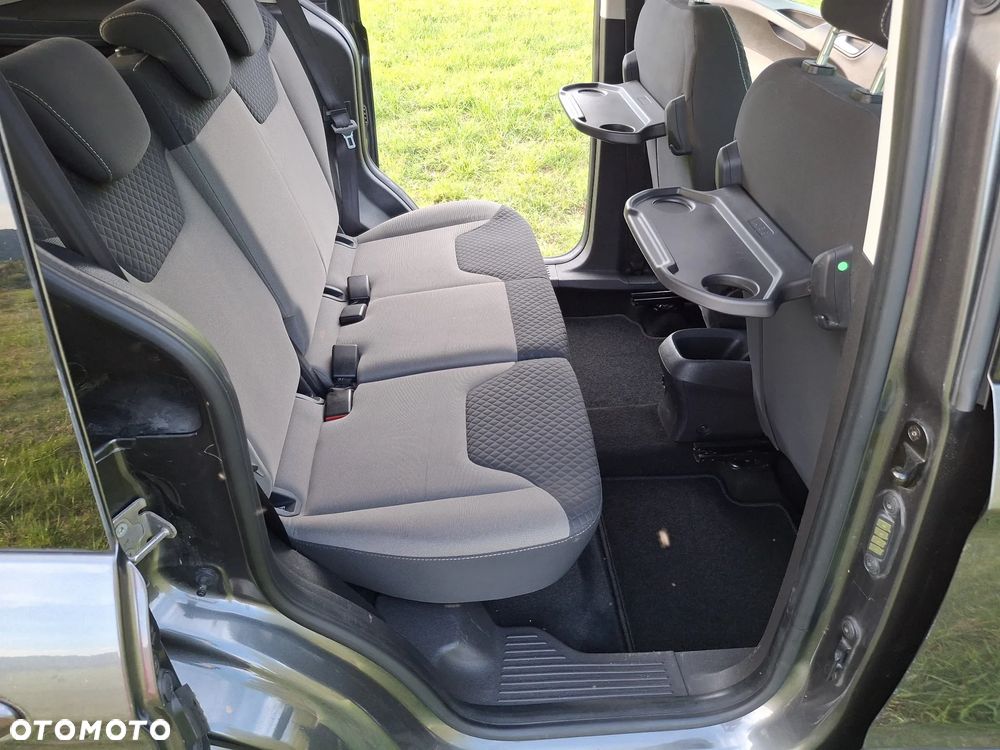 Ford Tourneo Courier 1.0 EcoBoost Titanium - 29