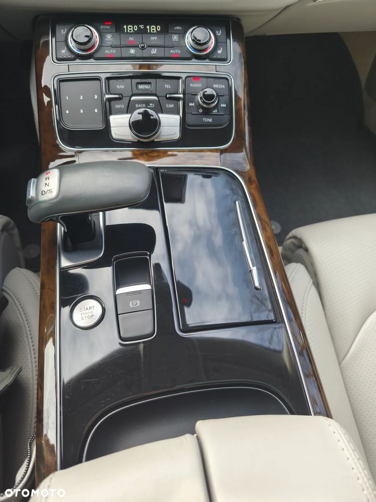 Audi A8 4.2 FSI Quattro tiptronic Langversion - 23
