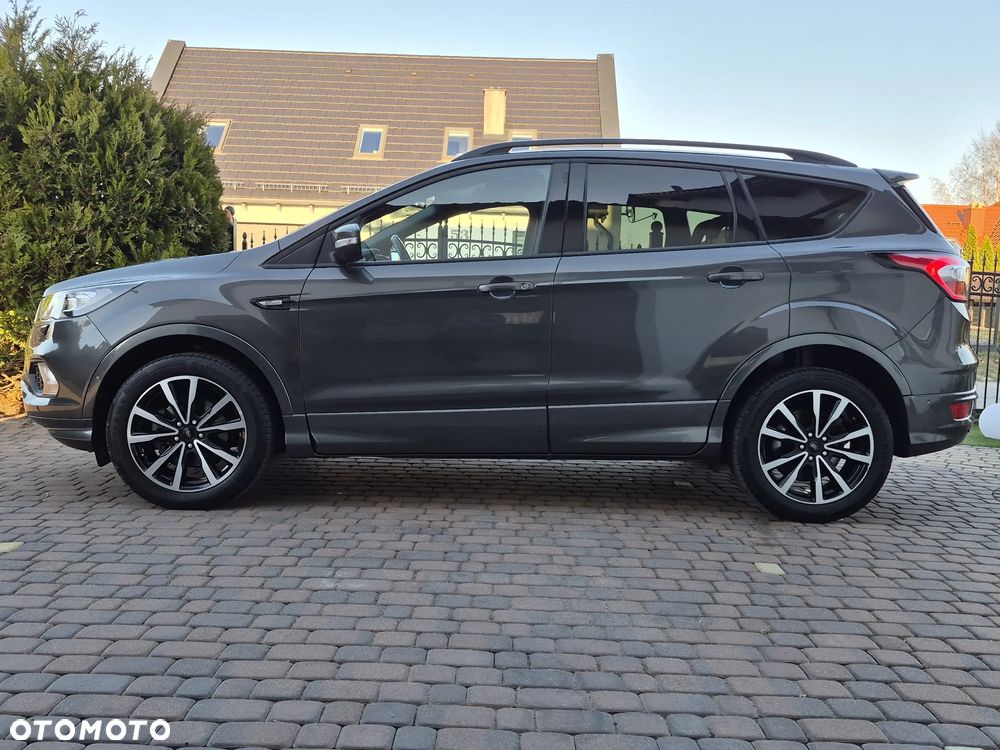 Ford Kuga 1.5 EcoBoost 2x4 ST-Line - 35