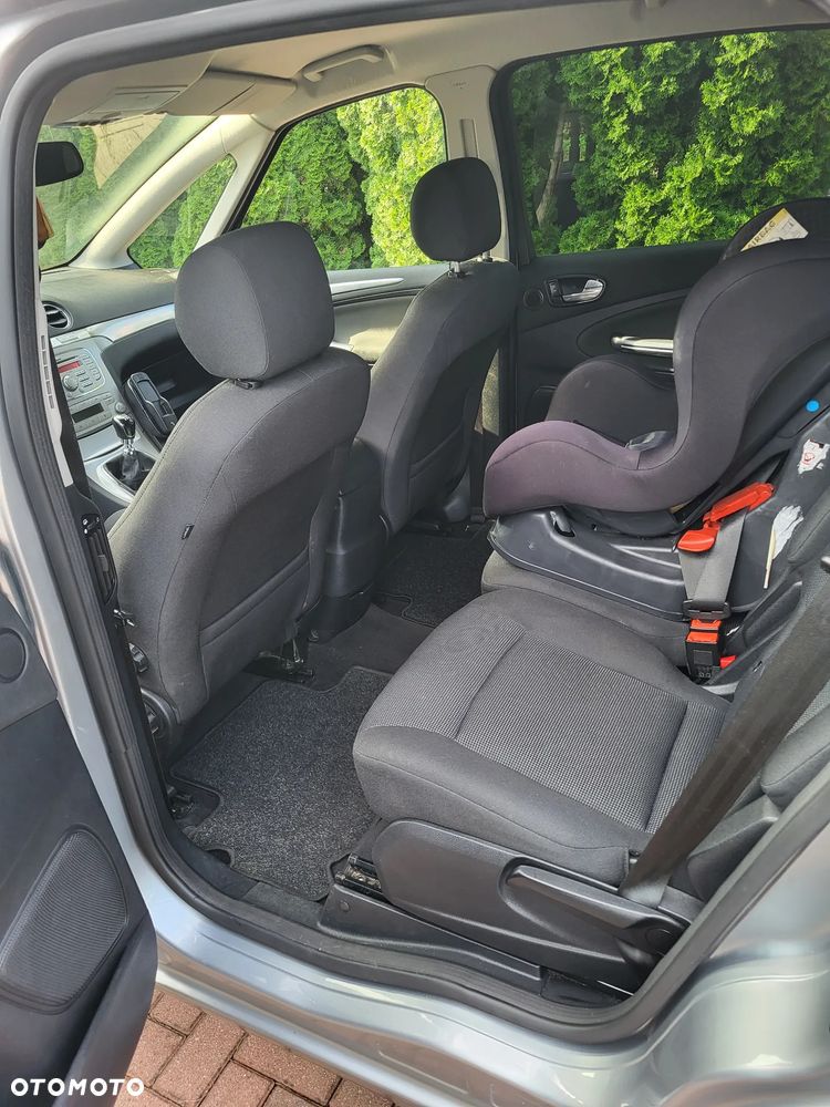 Ford S-Max - 15