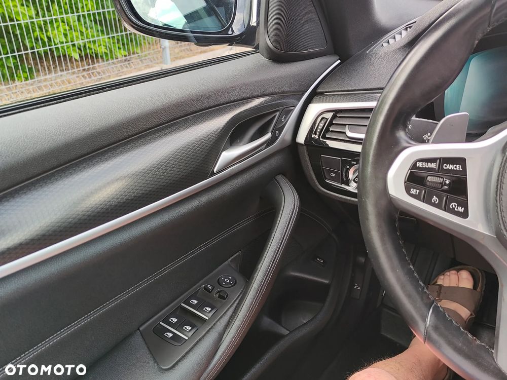 BMW Seria 5 520i mHEV M Sport sport - 14